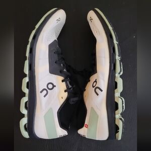On Running Men's Shoes - White and Black